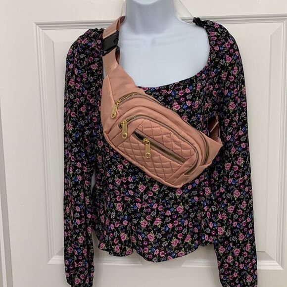 Light pink sling bag with for zipper closure pockets. NWT from local boutique. - Picture 1 of 10